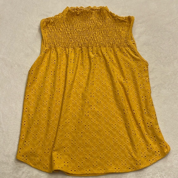 Karlie top‎ - Picture 1 of 9